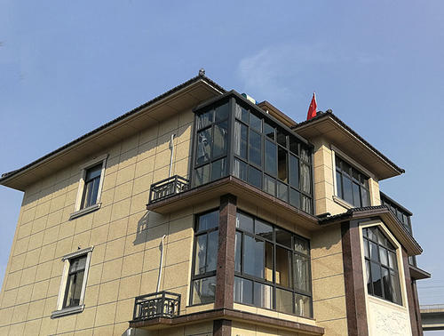 夏季高溫多雨，仿石漆施工有什么注意事項(xiàng)